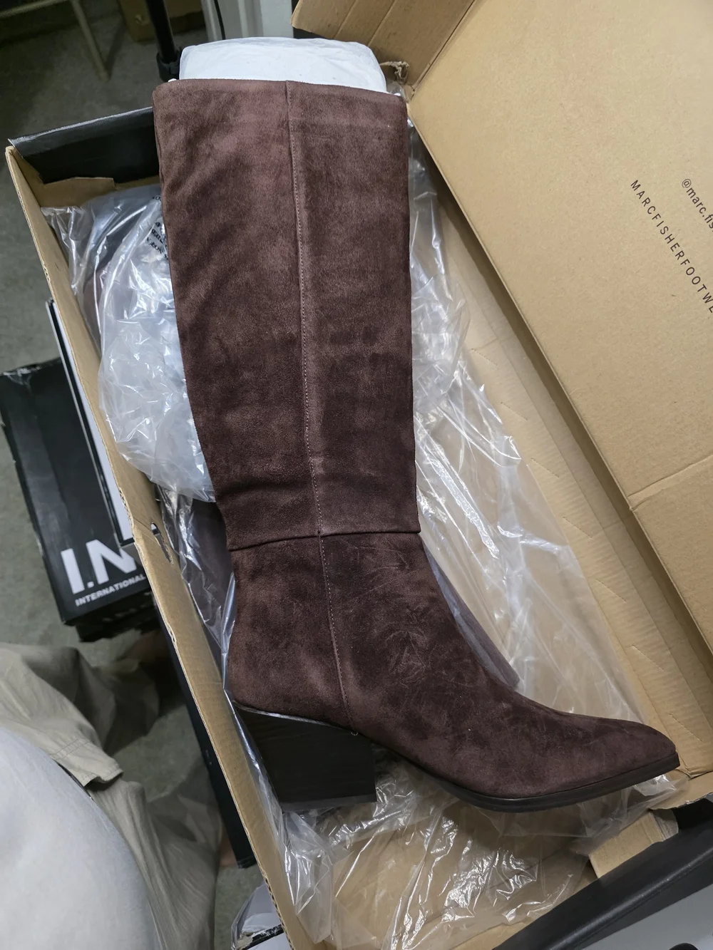 Marc Fisher LTD Tarrie Tall Boots Women’s Size 9 M Brown Pointed Toe Block Heel